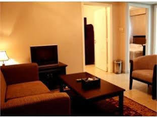 Liwa Apartments Abu Dhabi Esterno foto